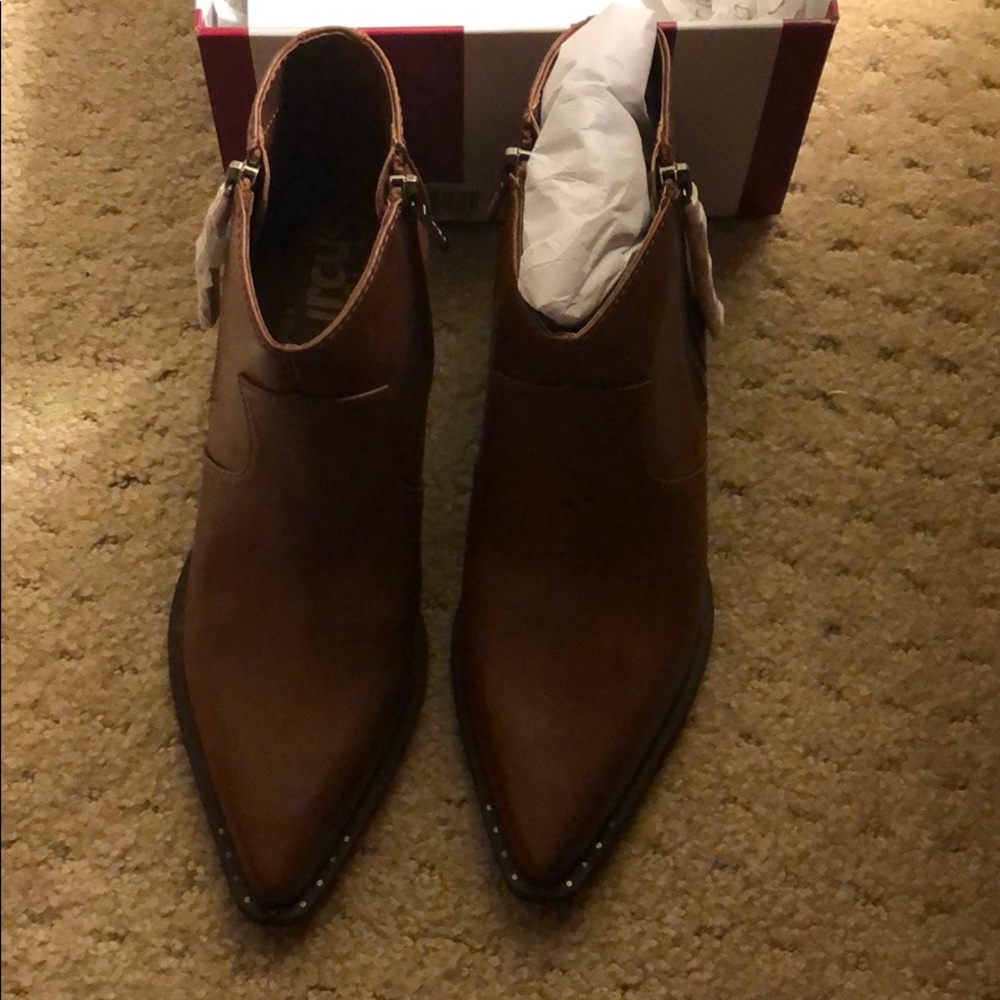 NWT sam Edelman circus booties